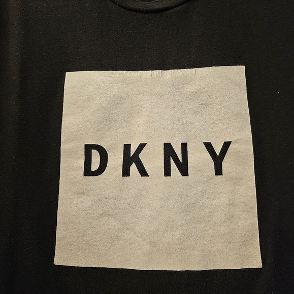 DKNY Blocked Logo Graphic T-shirt | Size Large - Picture 3 of 6